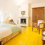 La Fuente De La Higuera Hotel