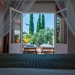 La Fuente De La Higuera