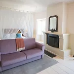 La Fuente De La Higuera Hotel