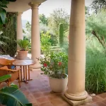 La Fuente De La Higuera Отель