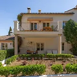 La Fuente De La Higuera Отель 4*