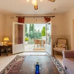 La Fuente De La Higuera 4*