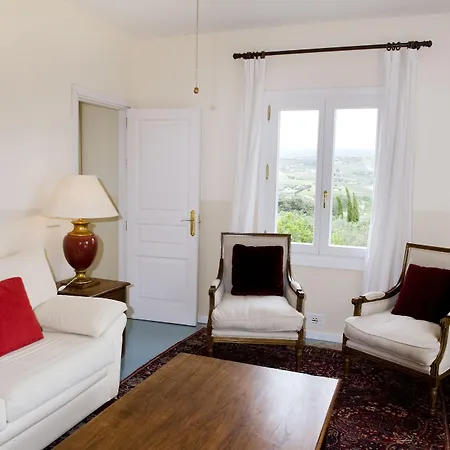 מלון La Fuente De La Higuera 4*