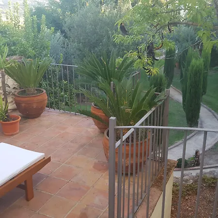 La Fuente De La Higuera ホテル