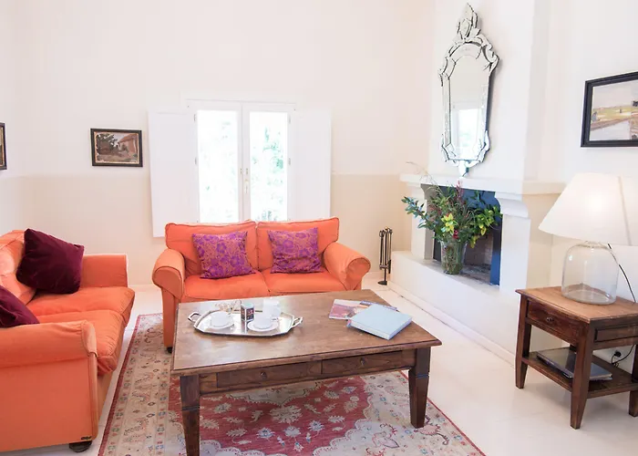 La Fuente De La Higuera Hotel