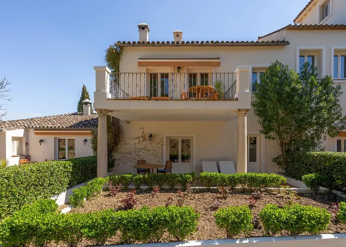 La Fuente De La Higuera Hotel 4*