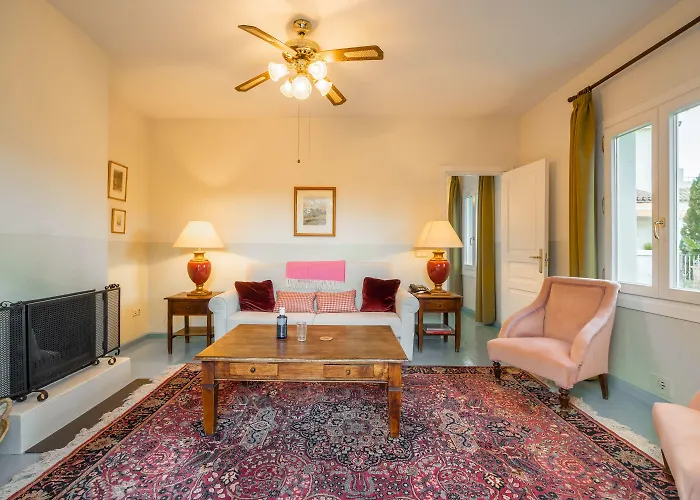 La Fuente De La Higuera 4*