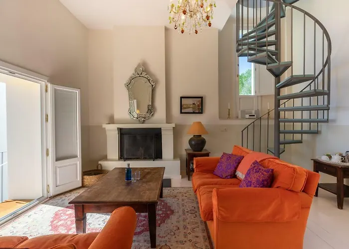 La Fuente De La Higuera 4*