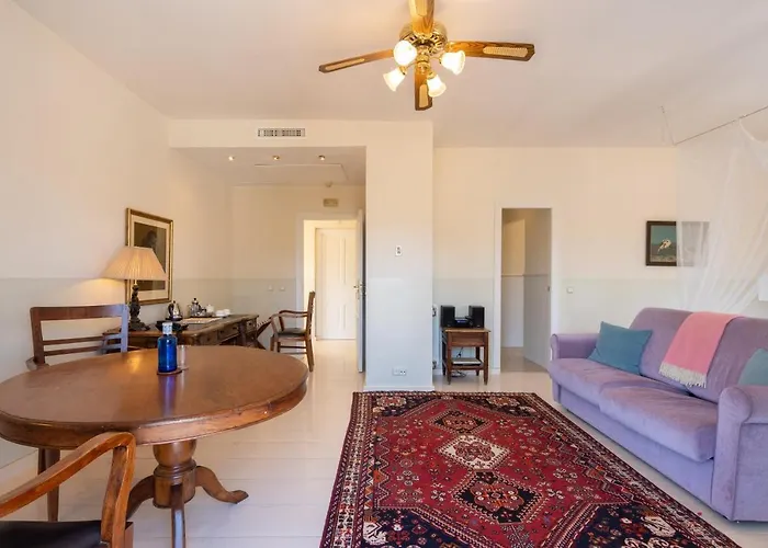 La Fuente De La Higuera